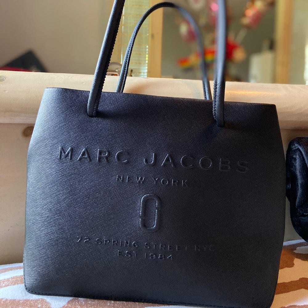 Simple black Marc Jacobs Satchel